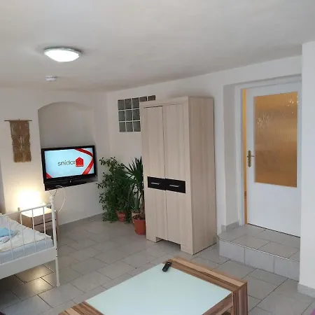Apartman S Vlastni Terasou Frymburk
